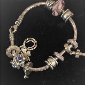 Pandora bracelet 💯 authentic with charms